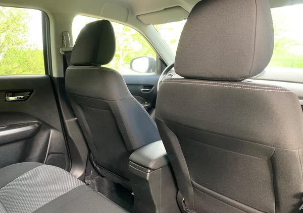 Suzuki Vitara cena 82000 przebieg: 17000, rok produkcji 2019 z Radzyń Chełmiński małe 742